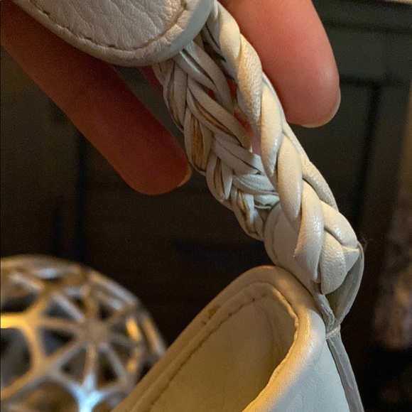 Christian Dior off White Ethnic Collection Leather shoulder Bag - Picture 10 of 17